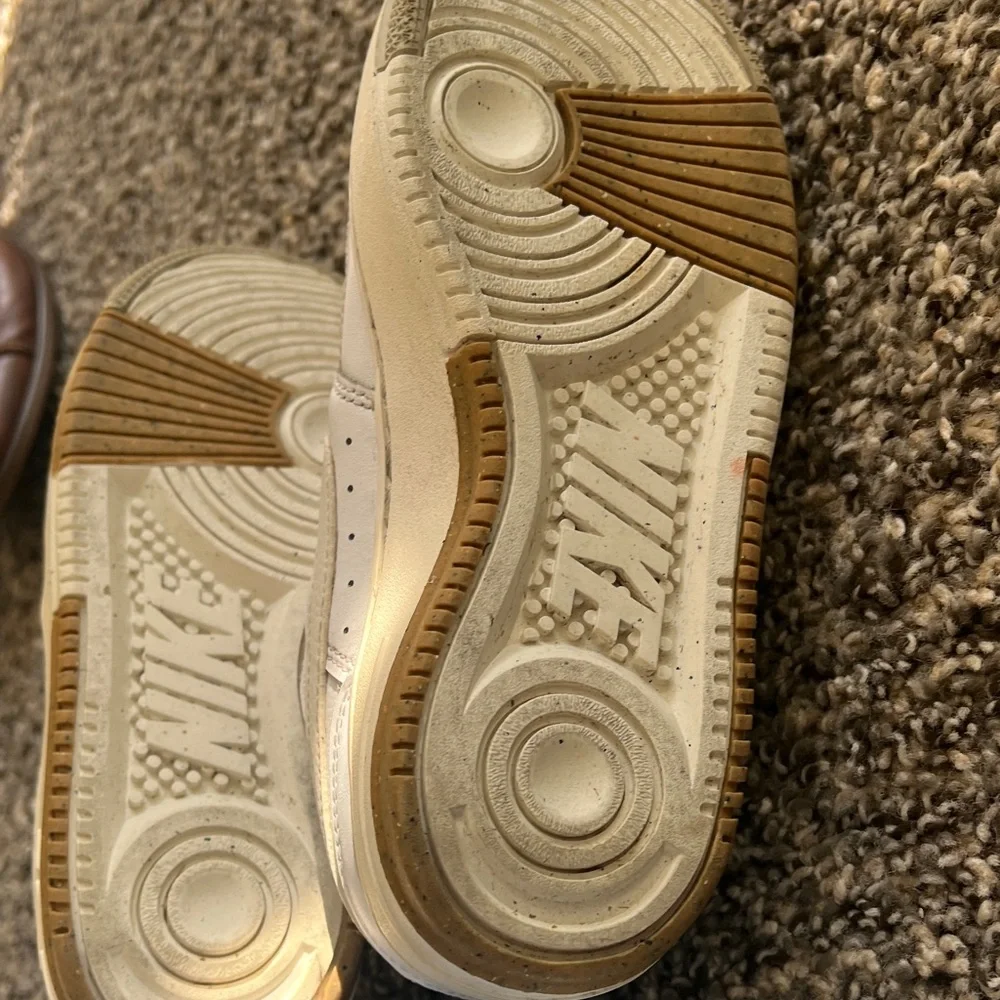 Nike Gamma Force Womens Sneakers size 5 Size 7 used